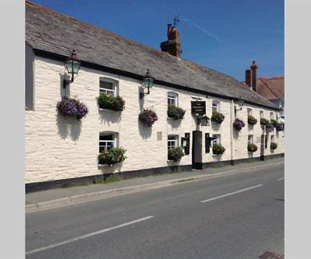 The Farmers Arms Saint Merryn Eksteriør billede